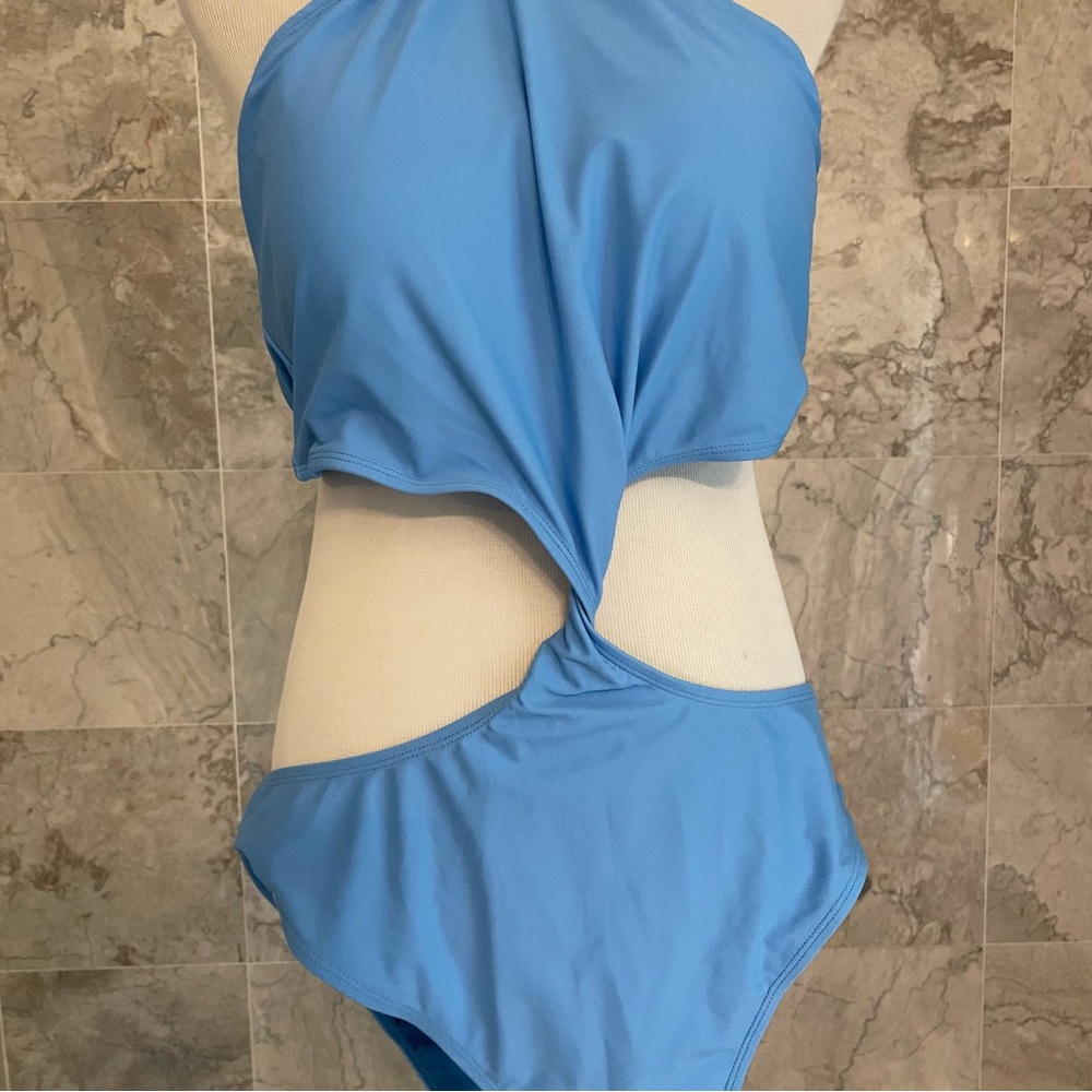 Fabletics Cut Out One Piece Swimsuit - Picture 3 of 7